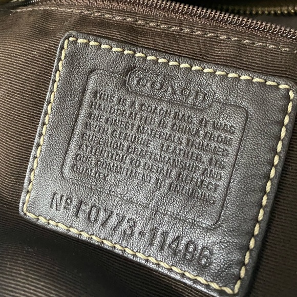 Classic Coach Bag - Picture 5 of 5